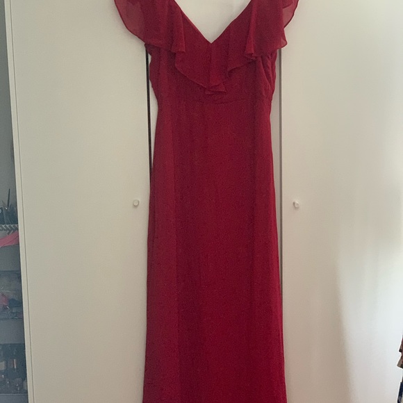 Elegant burgundy wedding bridesmaid dress - Picture 1 of 16